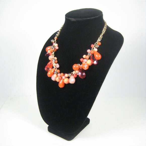 Goldtone Chain Plastic Beaded Charm Necklace 21 Inch Festival Runway Statement - Picture 5 of 9
